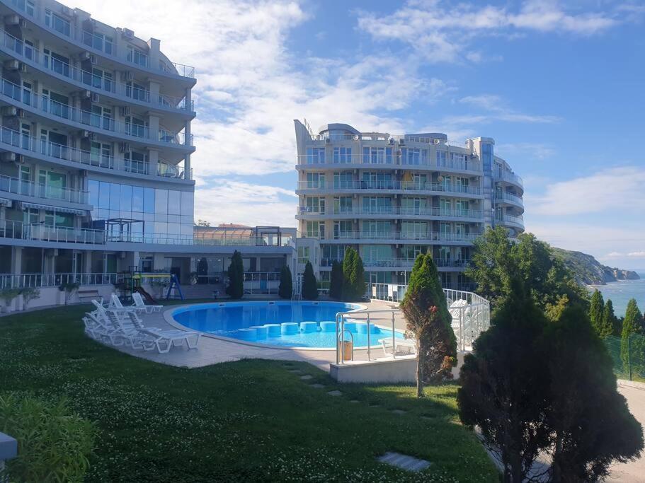 Studio Silver Terace With Sea View For 4 Person Byala  Exterior photo