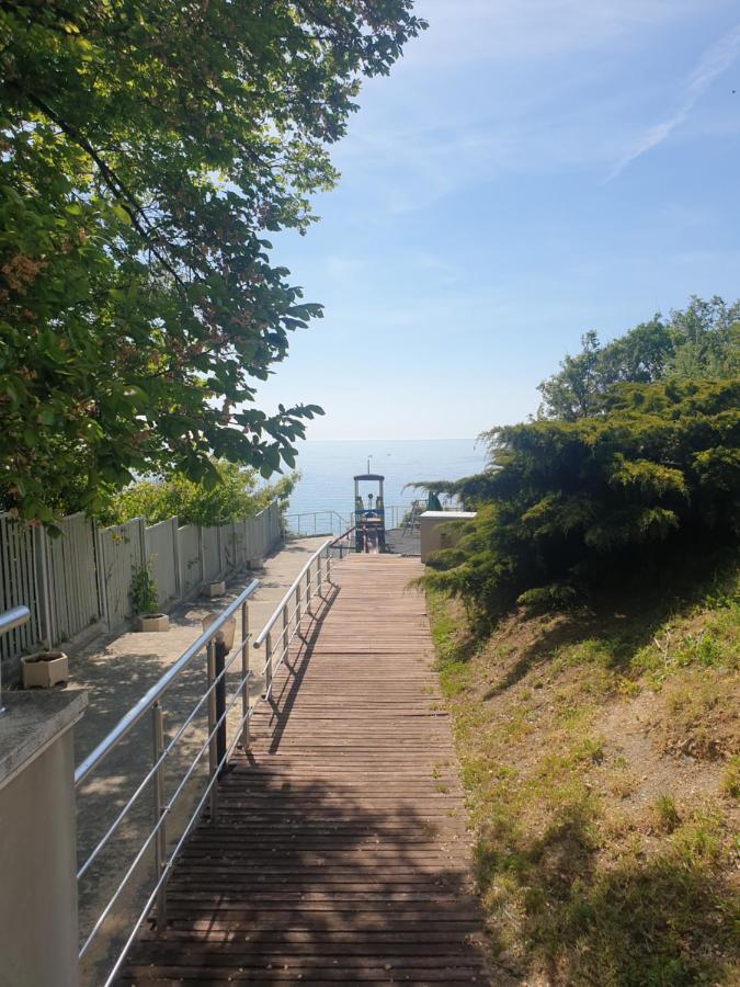 Studio Silver Terace With Sea View For 4 Person Byala  Exterior photo